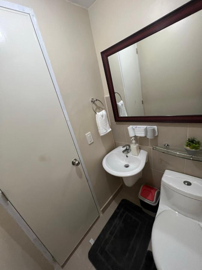 Cozy 2 Bedroom Condo With Balcony For Rent Iloilo City Exterior photo